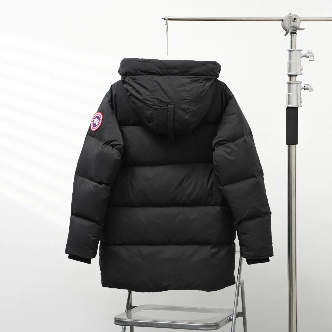 P940 CANADA GOOSE丨Canada Goose 2801 armband mid-length hooded down jacket Color: Black Size: XS-XXL